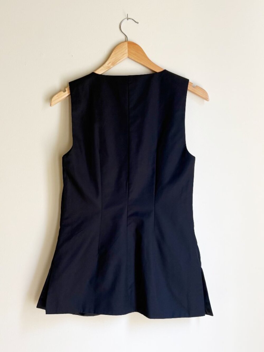 NWT Anthropologie Maeve Black Longline Vest XS Gold Textured Buttons Pockets - Picture 5 of 10